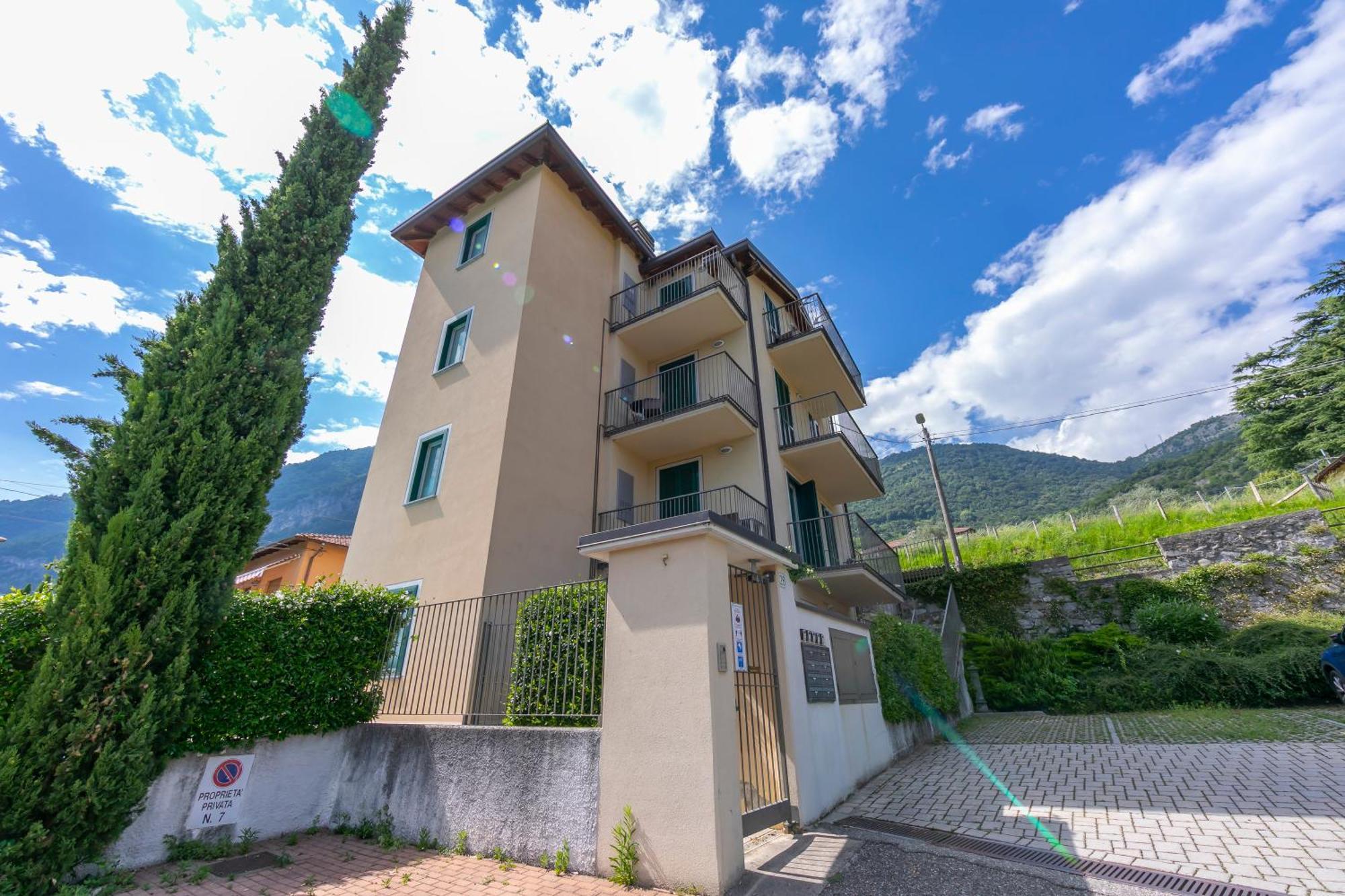 Belvedere Mansarda Tremezzo Luaran gambar